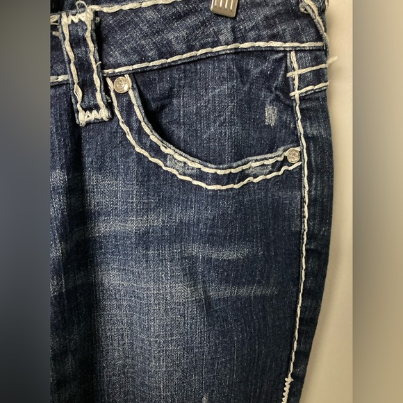 True Religion - Picture 6 of 13